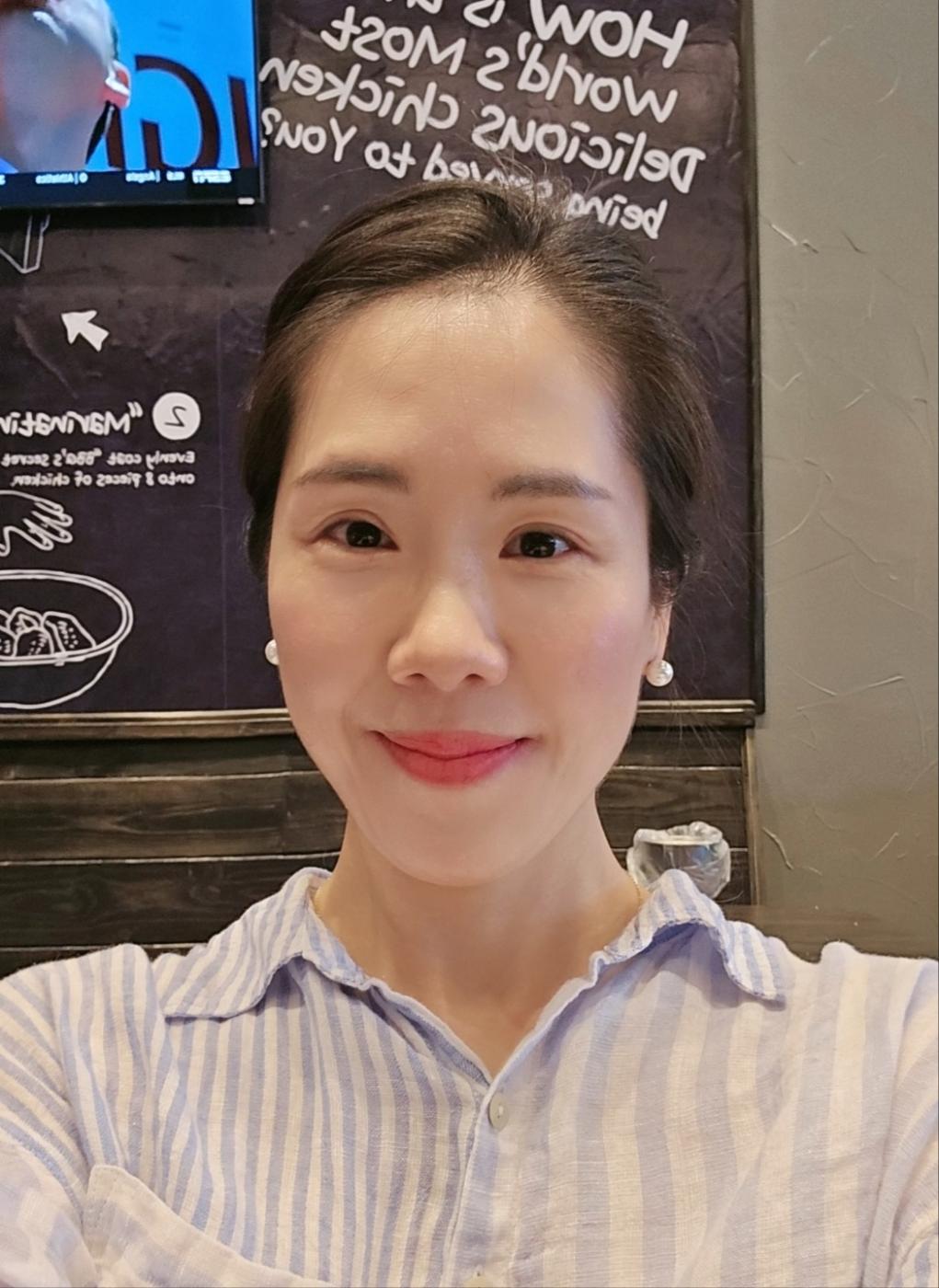 Profile image of Esther Kim 